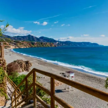 Casa Paz - 2 Bed 1 Bath Terrace Views Apartment