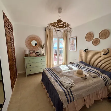 Casa Paz - 2 Bedroom - Private Terrace Views Apartment Nerja